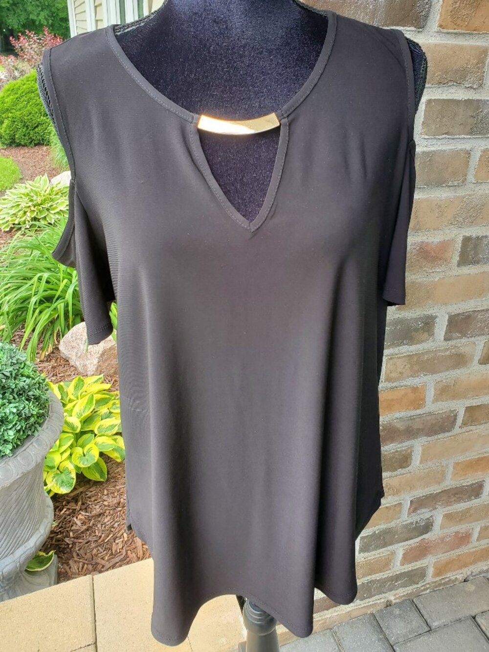 A.U.W. Black Short Sleeve Cold Shoulder Blouse with Gold Metal Bar